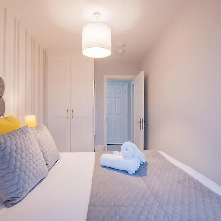 Eyre Arch Rest Galway