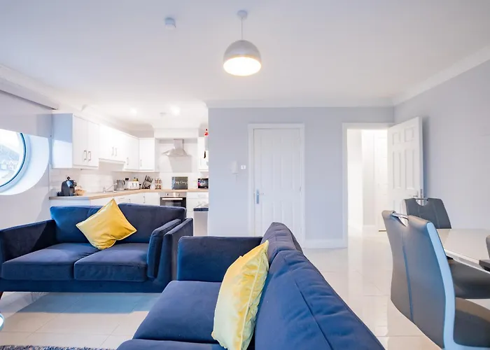 Eyre Arch Rest * Galway